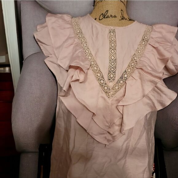 Joy Joy Ruffle Lace Trim Top Size Small New With Tags - Picture 3 of 8
